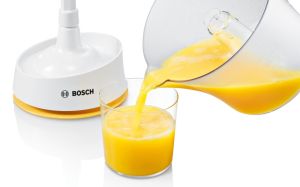 Presă de citrice Bosch MCP3500N, Presă de citrice, VitaPress, 25W, capacitate 800ml, Pornire automată, Alb