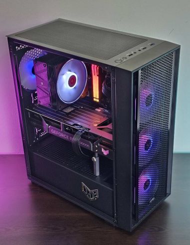 RTX 5070 12GB/ Ryzen 7-7800X3D/ RAM 32GB/ SSD 1TB/ 1000W  - Геймърски компютър DarkReaper Z1