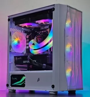 RTX 4070 Super / Ryzen 7-7700 / RAM 32GB / SSD 512GB / PC pentru jocuri WhiteReaper 130