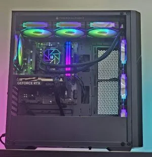 Ryzen 7-8700F/ RTX 4060 8GB/ RAM 32GB/ SSD 1TB/ Water/ DarkReaper R05