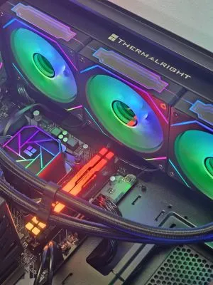 Ryzen 7-8700F/ RTX 4060 8GB/ RAM 32GB/ SSD 1TB/ Water/ DarkReaper R05