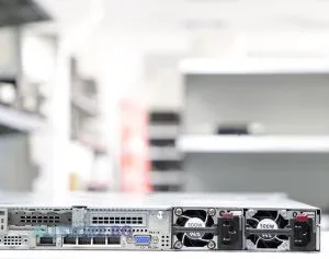 HPE ProLiant DL360 Gen10, 2x Intel Xeon 14-Core Gold, 768GB RDIMM DDR4, No storage SAS 3.5", Rack Mount 1U, Grade A