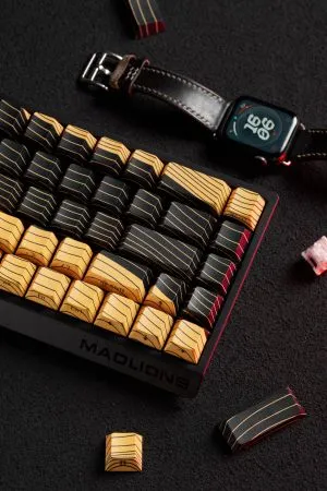 Madlions професионална геймърска механична клавиатура Professional Gaming Mechanical Keyboard MAD 60 HE Contour Flagship - 8K, Gateron Jade Pro [Linear]