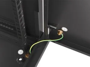 Комуникационен шкаф Lanberg rack cabinet 19" wall-mount 6U/600x450 for self-assembly with metal door black (flat pack)