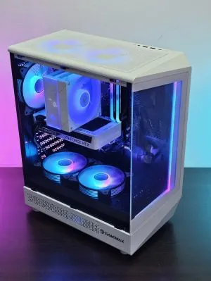 Ryzen 7-7700/ RTX 5060/ SSD 1TB/ RAM 32GB/ Cooler digital/ PC de gaming - Aorora S6
