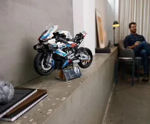 LEGO Technic - BMW M 1000 RR - 42130