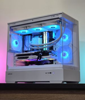 RX 7800XT 16GB / Ryzen 7-7700 / RAM 32GB / SSD 1TB / Wi-Fi / Bluetooth / Водно / Геймърски компютър WhiteReaper 1155