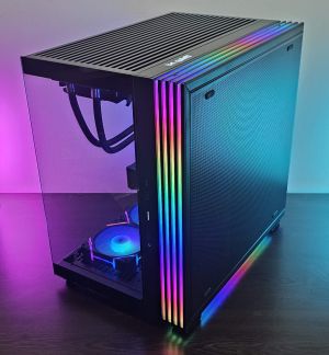 Ryzen 7-9800X3D/RTX 5070/SSD 1TB/RAM 32GB/B850 Wi-Fi/ Геймърски компютър DarkReaper D3