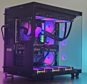 Ryzen 7-9800X3D/RTX 5070/SSD 1TB/RAM 32GB/B850 Wi-Fi/ Геймърски компютър DarkReaper D3