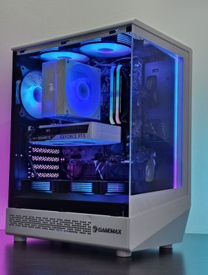 Ryzen 7-7700/ RTX 5060/ SSD 1TB/ RAM 32GB/ Дигитален Охладител/ Геймърски компютър - Aorora S6