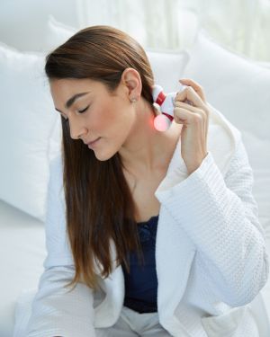 Massager Beurer MG 16 mini massager; Vibration massage; Use for back, neck, arms and legs; LED lights; ed