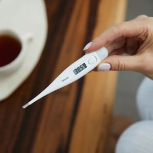 Thermometer Beurer FT 09/1 clinical thermometer, Contact-measurement technology, Display in °C, Protective cap; Waterproof, white