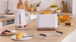 Toaster Bosch TAT4M221, MyMoment Compact toaster, 950 W, Auto power off, Defrost and reheat setting, Removable and foldable bun attachment, High lift, White