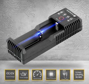 Зарядно устройство за LiIon/NiMh батерии 3,7v/1.2v универсално 1 гнездо USB micro UC-100 EverActive