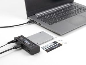 Deblocați stație USB-C, 1 x SSD M.2 NVMe + 1 x SSD / HDD SATA, clonare