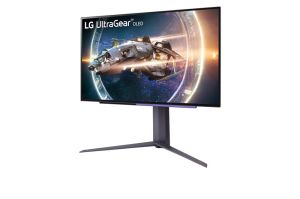 Монитор LG 27GR95QE-B 26.5", UltraGear OLED 0.03ms (GtG), AG, QHD (2560x1440), 240Hz, HDR10, 1500000:1, 1000cd/m2, DCI-P3 98.5%, USB3.0 (1up/2down), VRR, AMD Free-sync, NVIDIA G-Sync, HDMI, DP, Height Adjustable, Pivot, Tilt, Swive, Headphone Out, Black