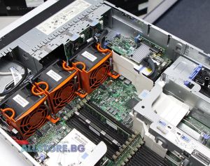 IBM System x3650 M2, Intel Xeon Quad-Core, 8192MB RDIMM DDR3, NO HDD SAS 2.5